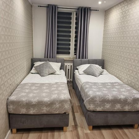 Noclegi Family Apartments Hotel Apartamenty Raciborz Bagian luar foto