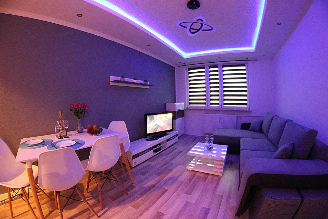 Noclegi Family Apartments Hotel Apartamenty Raciborz Bagian luar foto